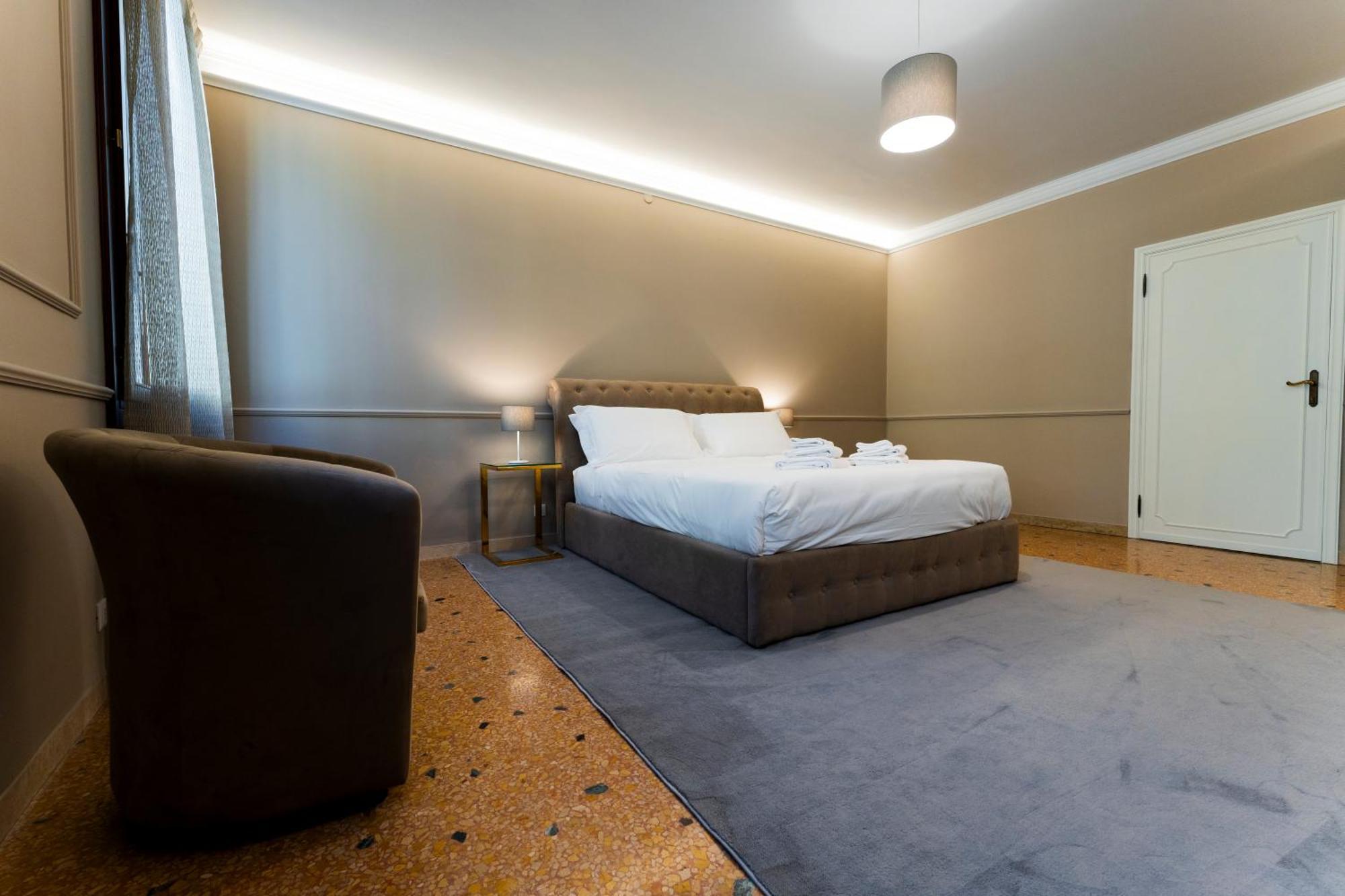 San Vio Palace Luxury Apartment *