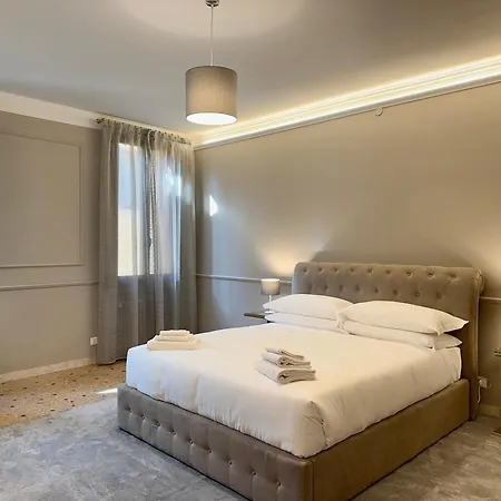 San Vio Palace Luxury Apartments Venice Exterior photo