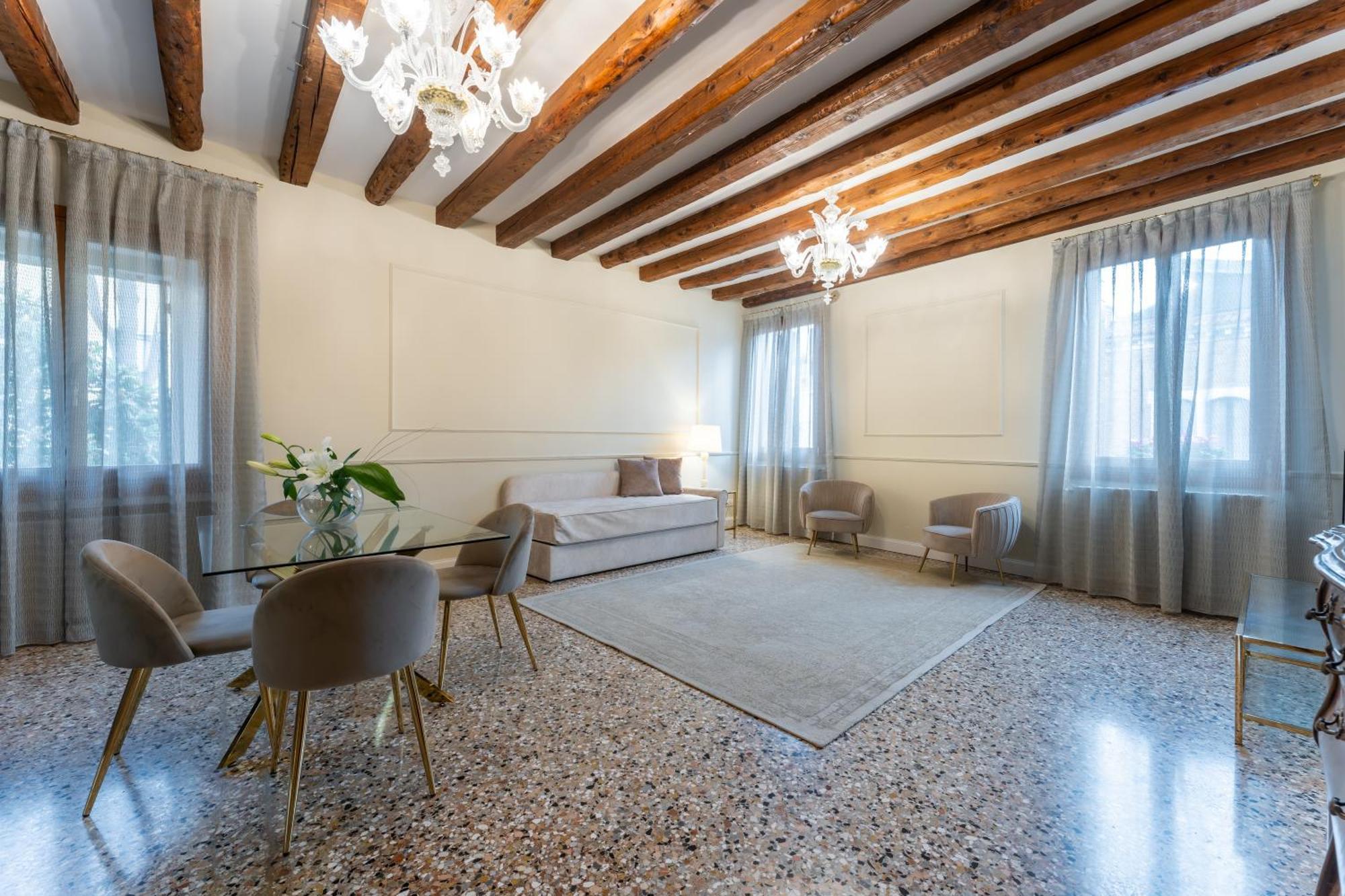 San Vio Palace Luxury Apartment Venedig